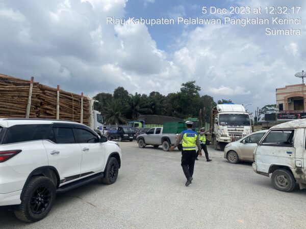 06a83ec5-ddd5-47bd-9498-5b6465bb3914