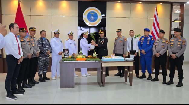 Meriahkan HUT ke-80 TNI, Kunjungan Kapolres Dumai ke Mako Lanal