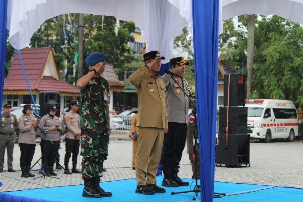Apel Siaga Kamtibmas dan Linmas di Pekanbaru, Sinergi Forkopimda Peringati 1 Tahun Pemerintahan Presiden Prabowo Subianto